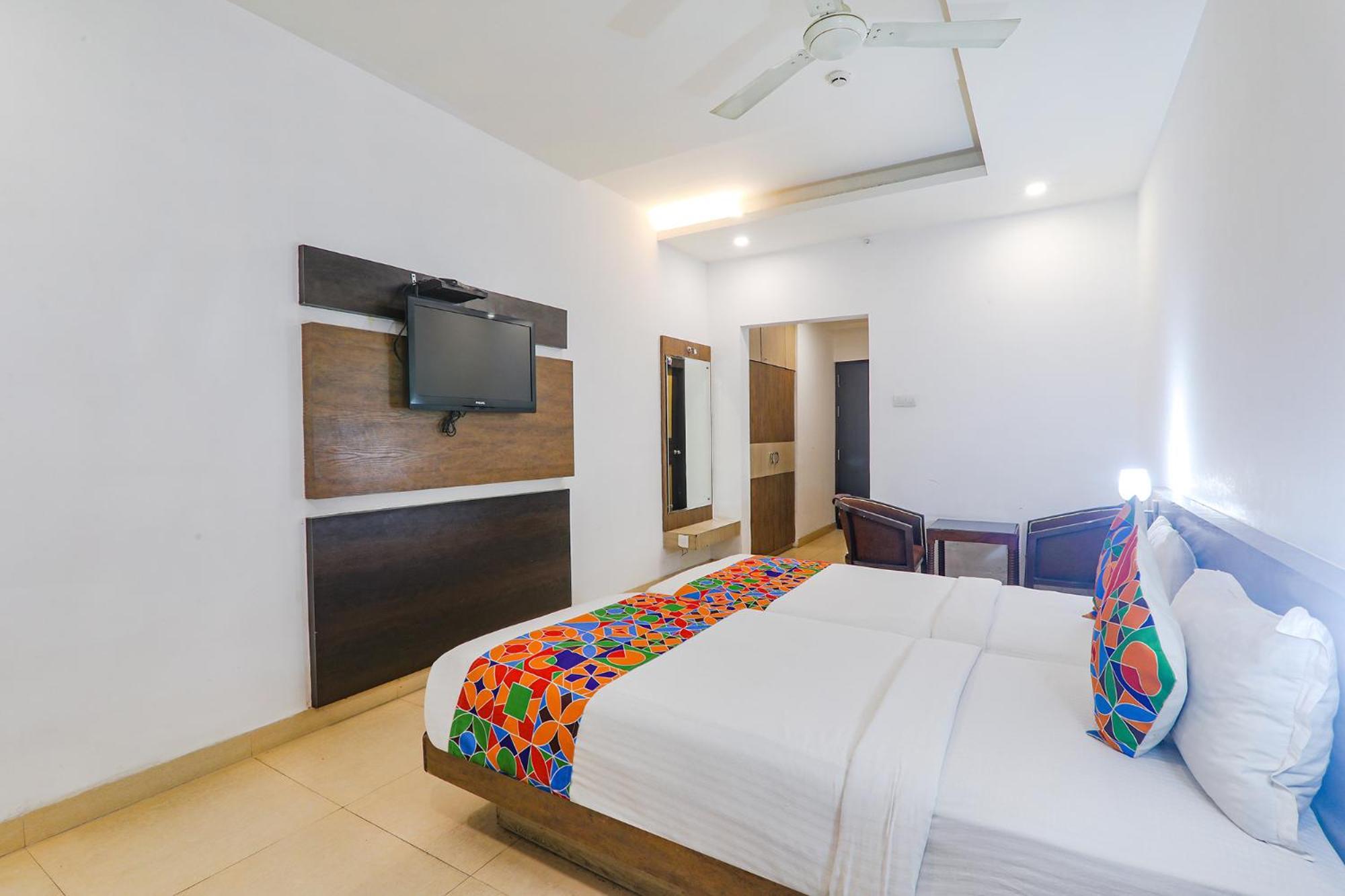Fabhotel Prime The Continental ラクナウ エクステリア 写真