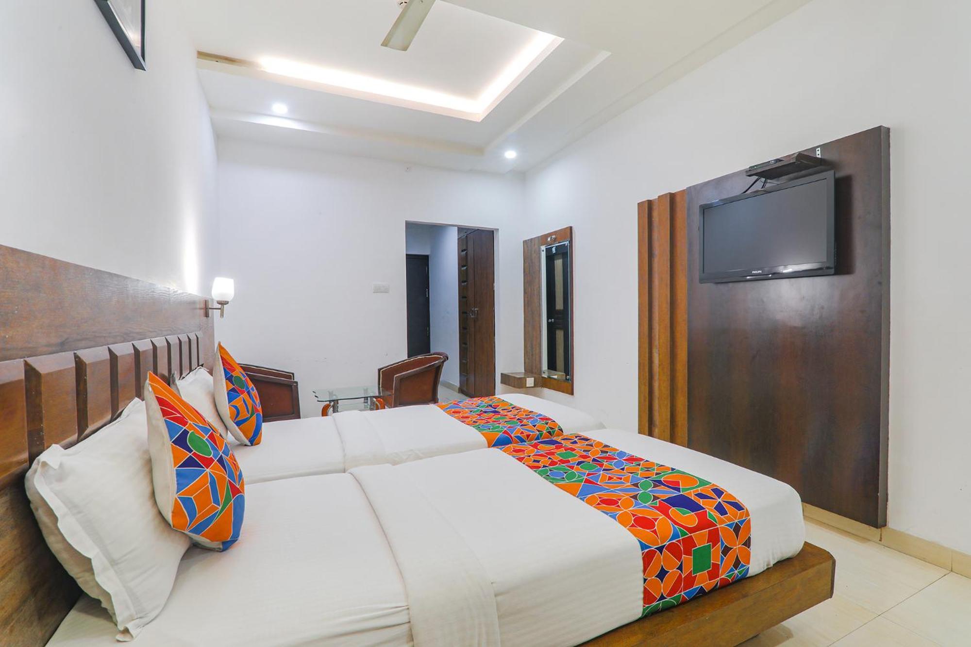 Fabhotel Prime The Continental ラクナウ エクステリア 写真